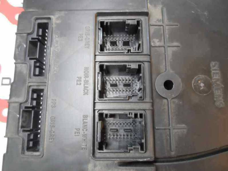 CAJA RELES FUSIBLES RENAULT MEGANE II CLASSIC BERLINA 2003 1.5 DCI D (82 CV)