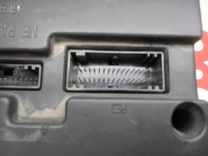 CAJA RELES FUSIBLES RENAULT SCENIC 2002 1.9 DCI D (102 CV)