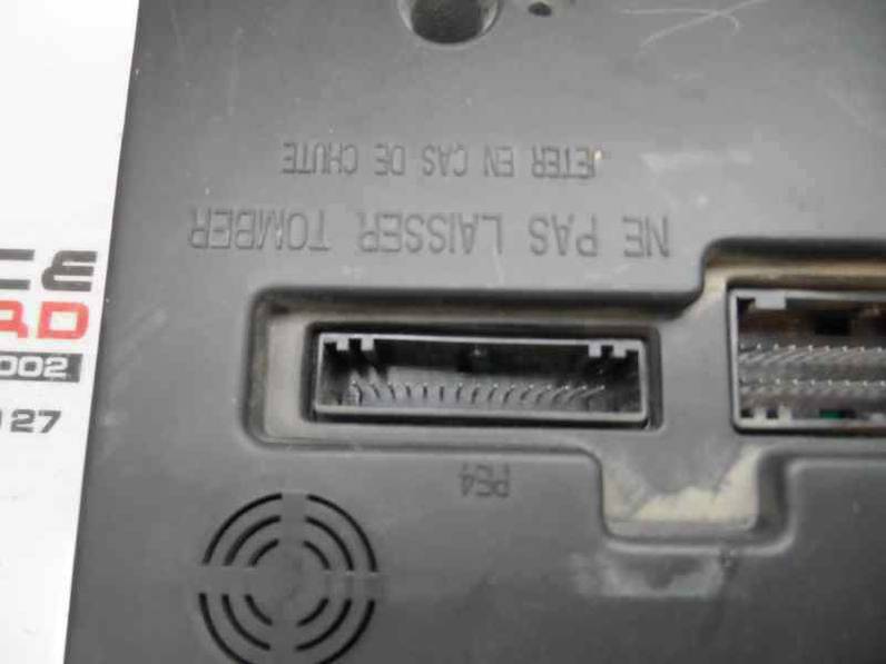 CAJA RELES FUSIBLES RENAULT SCENIC 2002 1.9 DCI D (102 CV)