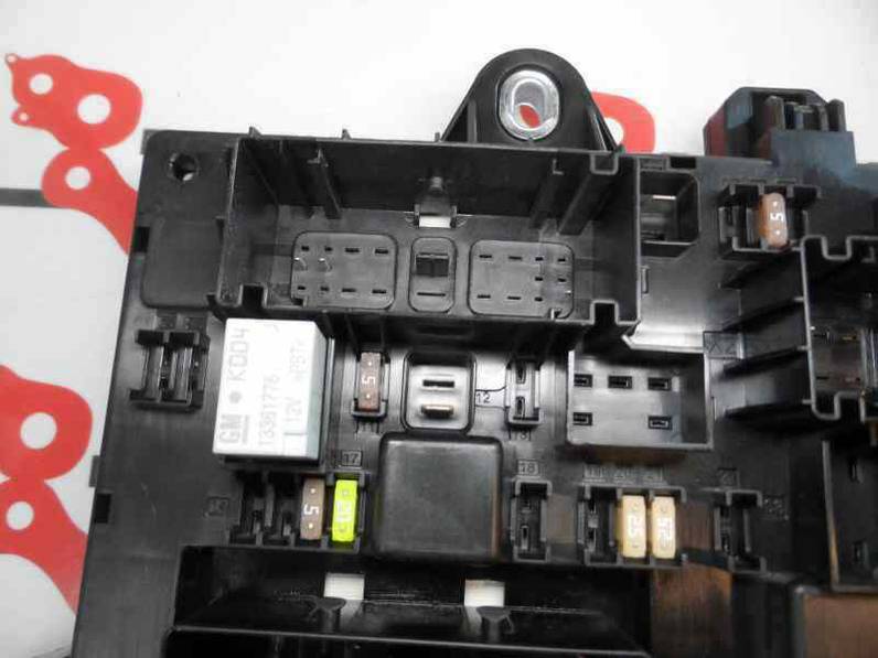 CAJA RELES FUSIBLES OPEL ASTRA J LIM 2012 2.0 16V CDTI (165 CV)