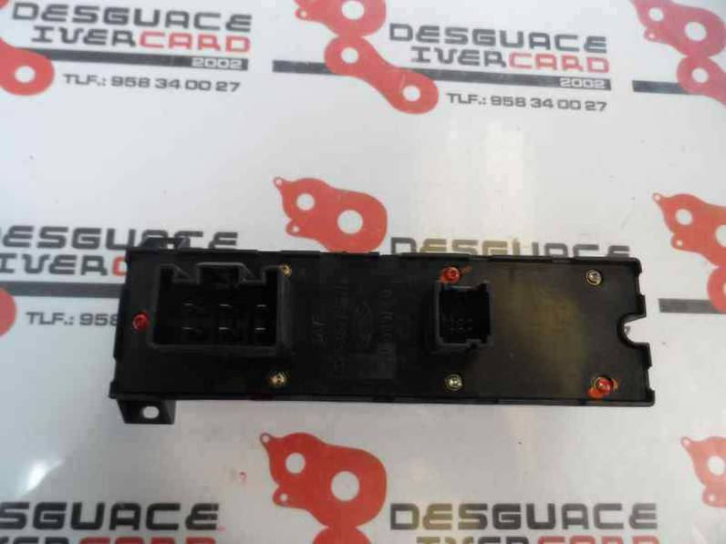 MANDO ELEVALUNAS DELANTERO IZQUIERDO FORD FOCUS BERLINA 2005 1.8 TDCI TURBODIESEL (116 CV)