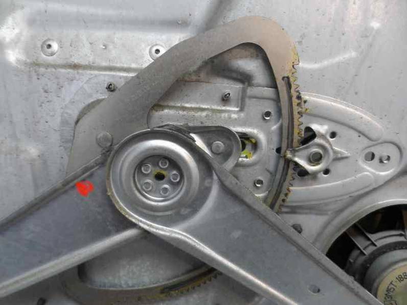 ELEVALUNAS DELANTERO DERECHO FORD FOCUS BERLINA 2005 1.8 TDCI TURBODIESEL (116 CV)