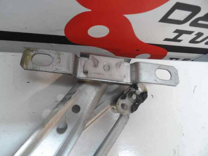 ELEVALUNAS DELANTERO IZQUIERDO OPEL MERIVA 2003 1.6 (87 CV)