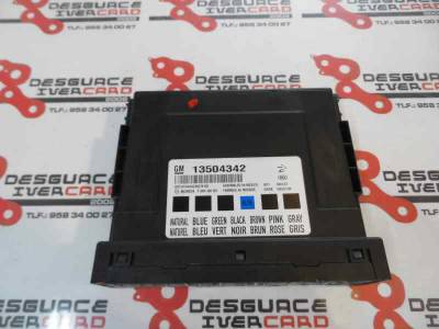 CAJA RELES FUSIBLES OPEL INSIGNIA SPORTS TOURER 2009 2.0 CDTI (131 CV)