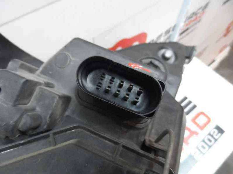 FARO IZQUIERDO FORD FOCUS TURNIER 2004 1.8 TDDI TURBODIESEL (90 CV)