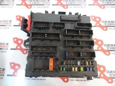 CAJA RELES FUSIBLES OPEL VECTRA B BERLINA 1995 2.2 16V (147 CV)