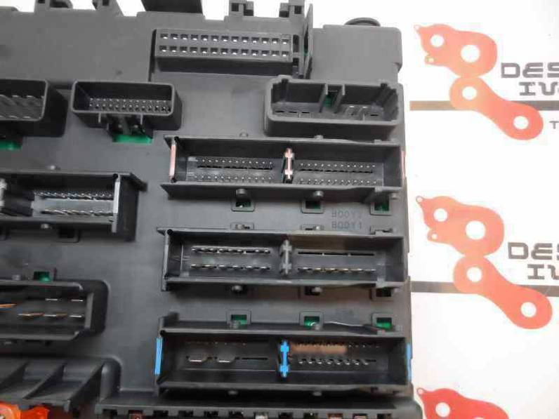 CAJA RELES FUSIBLES OPEL VECTRA B BERLINA 1995 2.2 16V (147 CV)