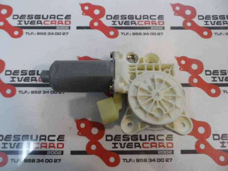 MOTOR ELEVALUNAS DELANTERO IZQUIERDO MERCEDES CLASE CLK COUPE 2004 2.7 CDI 20V (170 CV)