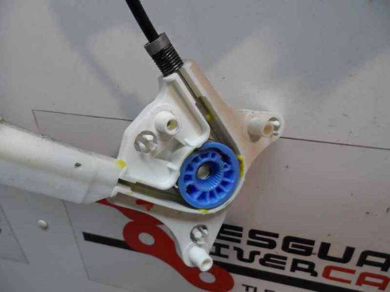 ELEVALUNAS DELANTERO IZQUIERDO MERCEDES CLASE CLK COUPE 2004 2.7 CDI 20V (170 CV)