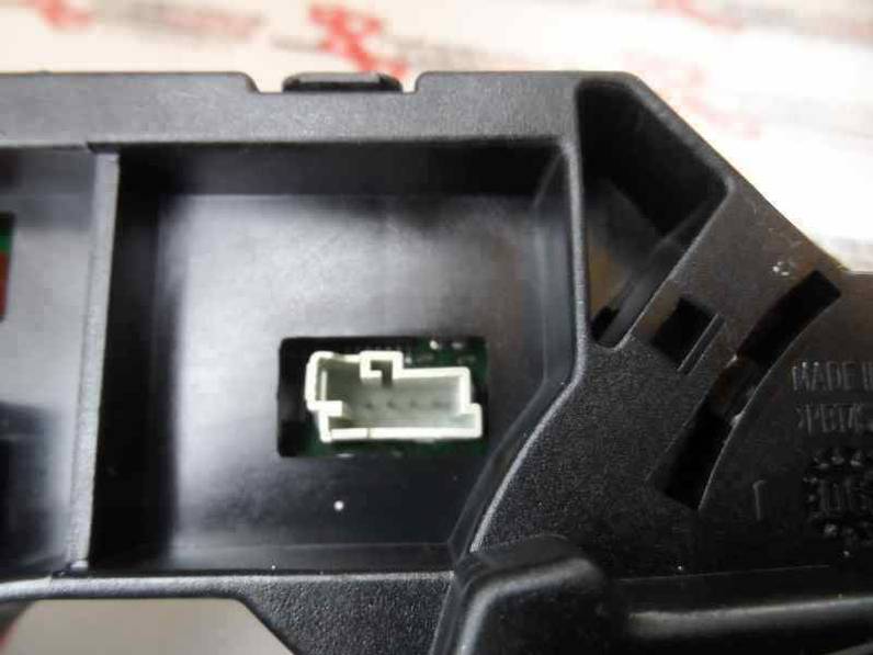 MANDO MULTIFUNCION CITROEN C4 BERLINA 2007 1.6 16V (109 CV)