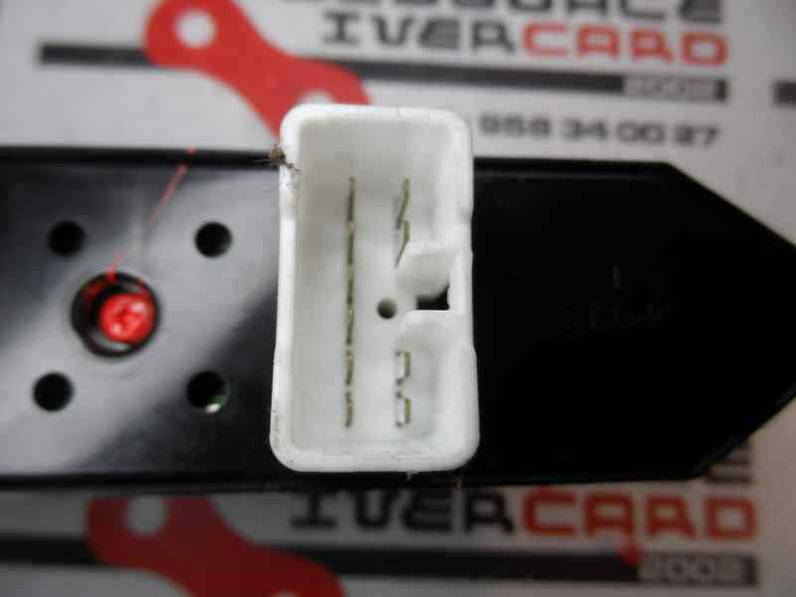 MANDO ELEVALUNAS DELANTERO IZQUIERDO KIA SPORTAGE 2005 2.0 TURBODIESEL (113 CV)