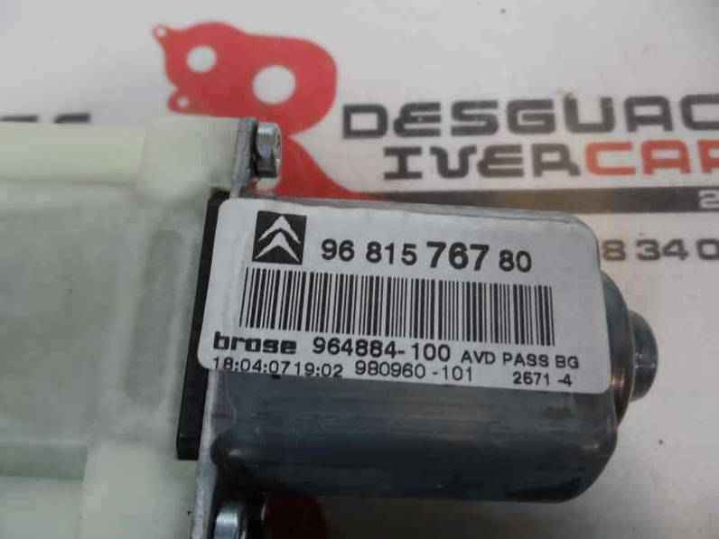 MOTOR ELEVALUNAS DELANTERO DERECHO CITROEN C4 BERLINA 2007 1.4 16V (88 CV)