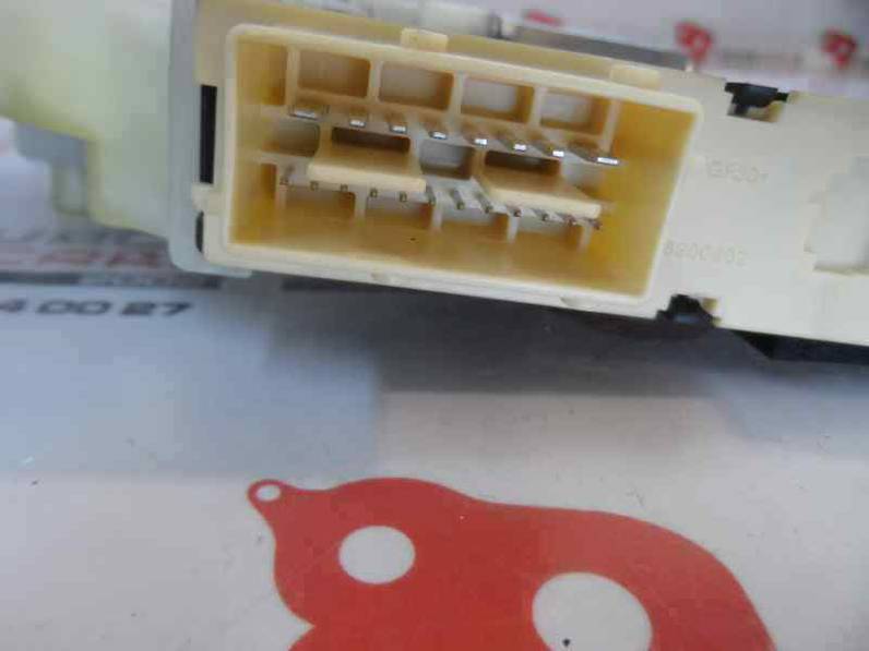 MOTOR ELEVALUNAS DELANTERO DERECHO CITROEN C4 BERLINA 2007 1.4 16V (88 CV)