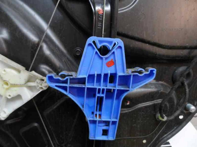 ELEVALUNAS TRASERO IZQUIERDO VOLKSWAGEN PASSAT VARIANT 2008 2.0 TDI (140 CV)