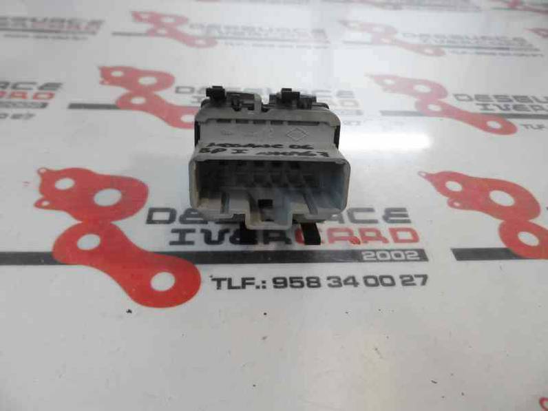 MANDO ELEVALUNAS DELANTERO IZQUIERDO RENAULT MEGANE II BERLINA 3P 2006 1.5 DCI D (106 CV)