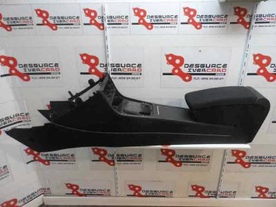 APOYABRAZOS CENTRAL VOLKSWAGEN PASSAT VARIANT 2008 2.0 TDI (140 CV)