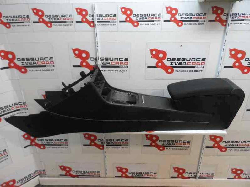 APOYABRAZOS CENTRAL VOLKSWAGEN PASSAT VARIANT 2008 2.0 TDI (140 CV)