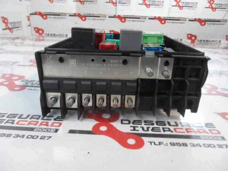 CAJA RELES FUSIBLES SKODA OCTAVIA BERLINA 2012 1.6 (102 CV)