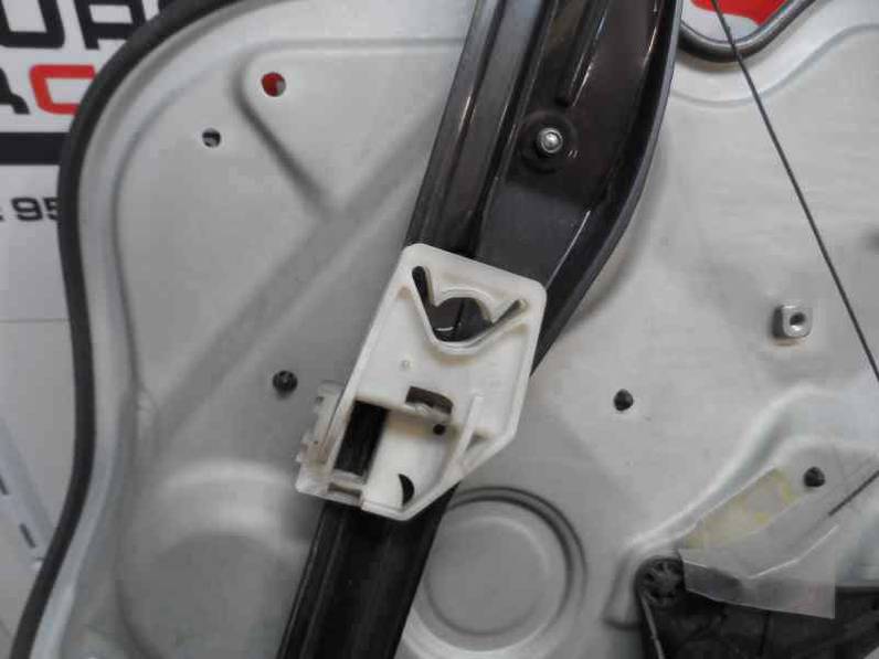 ELEVALUNAS DELANTERO IZQUIERDO SKODA OCTAVIA BERLINA 2012 1.6 (102 CV)