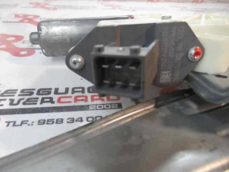 ELEVALUNAS TRASERO IZQUIERDO TOYOTA AVENSIS CROSS SPORT 2008 2.0 D-4D (126 CV)