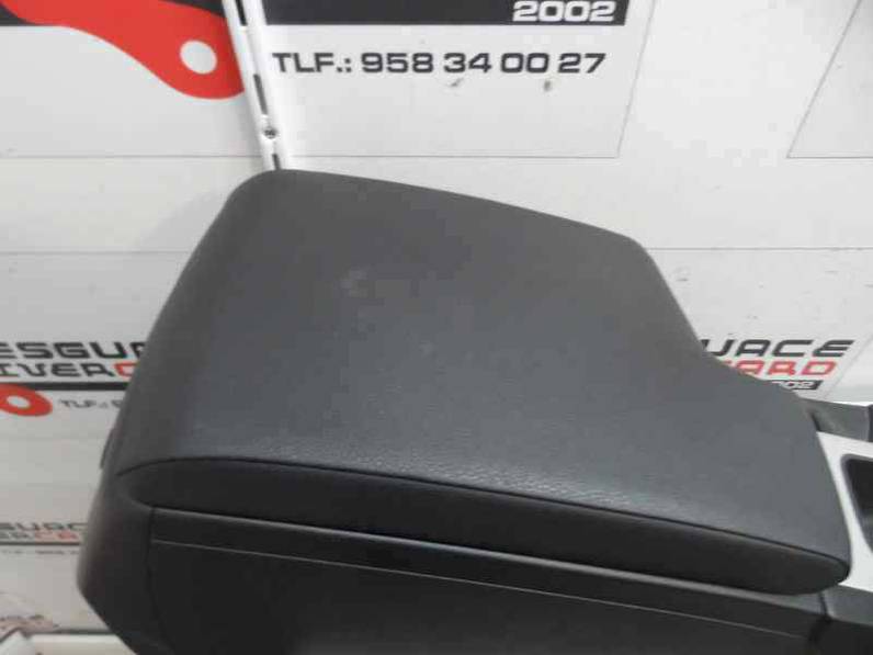 APOYABRAZOS CENTRAL BMW SERIE 3 BERLINA 2010 2.0 TURBODIESEL (143 CV)