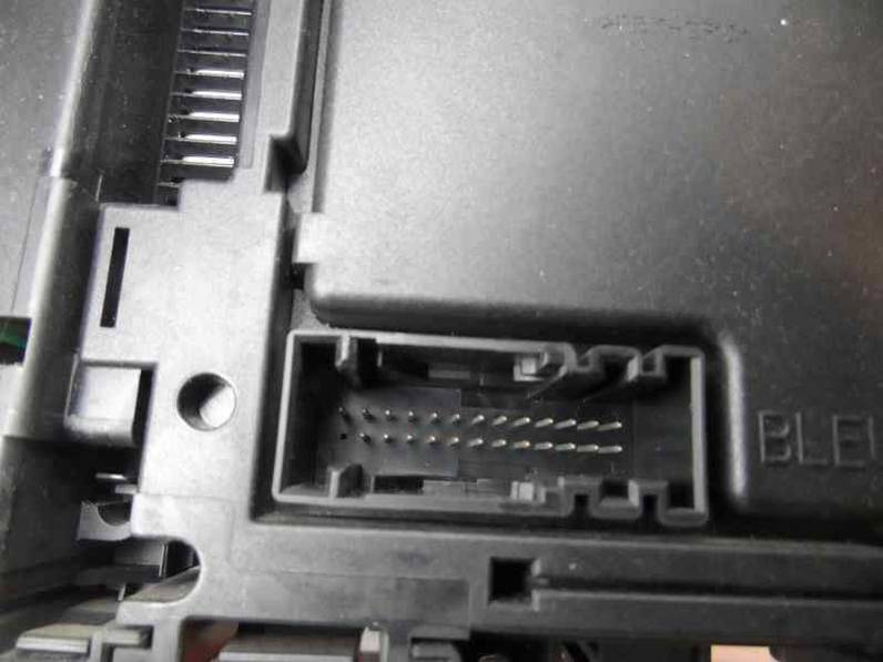 CAJA RELES FUSIBLES PEUGEOT 206 BERLINA 2001 1.9 D (69 CV)