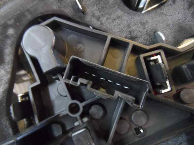 PILOTO TRASERO DERECHO BMW SERIE 1 BERLINA 2005 1.6 16V (116 CV)