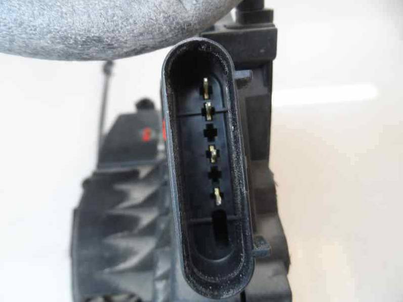 CERRADURA PUERTA TRASERA DERECHA FORD FOCUS LIM 2011 1.6 TDCI (116 CV)