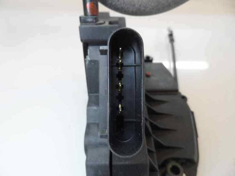 CERRADURA PUERTA TRASERA IZQUIERDA FORD FOCUS LIM 2011 1.6 TDCI (116 CV)