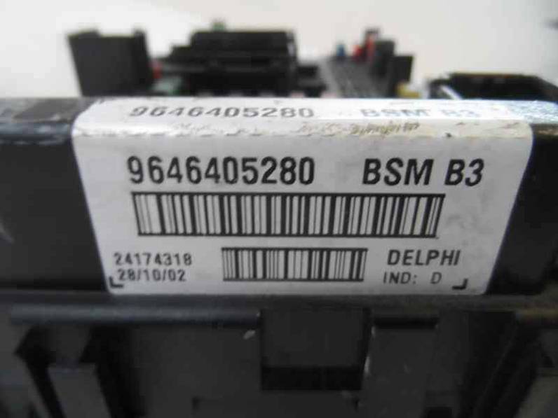 CAJA RELES FUSIBLES CITROEN XSARA BERLINA 1997 1.6 16V (109 CV)