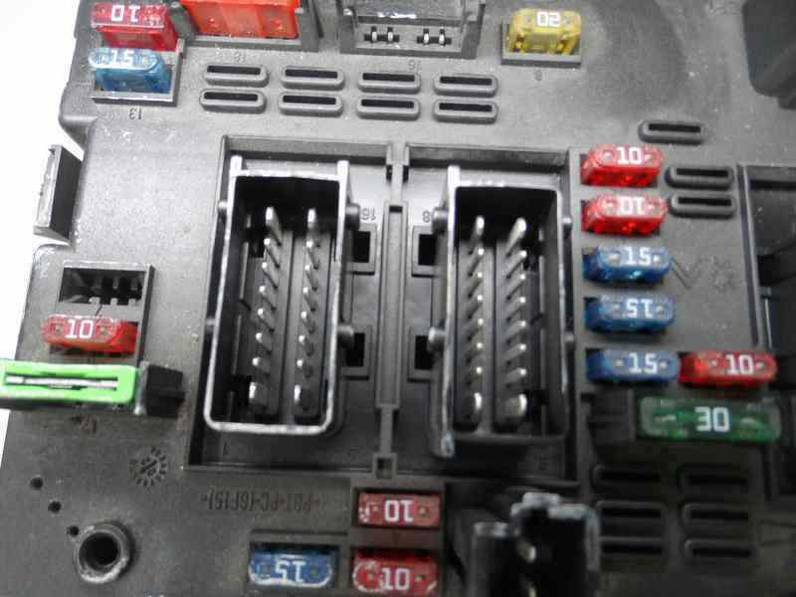 CAJA RELES FUSIBLES CITROEN XSARA BERLINA 1997 1.6 16V (109 CV)