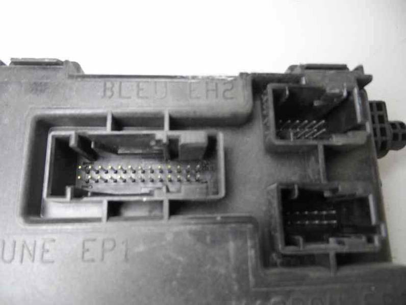 CAJA RELES FUSIBLES CITROEN XSARA BERLINA 1997 1.6 16V (109 CV)