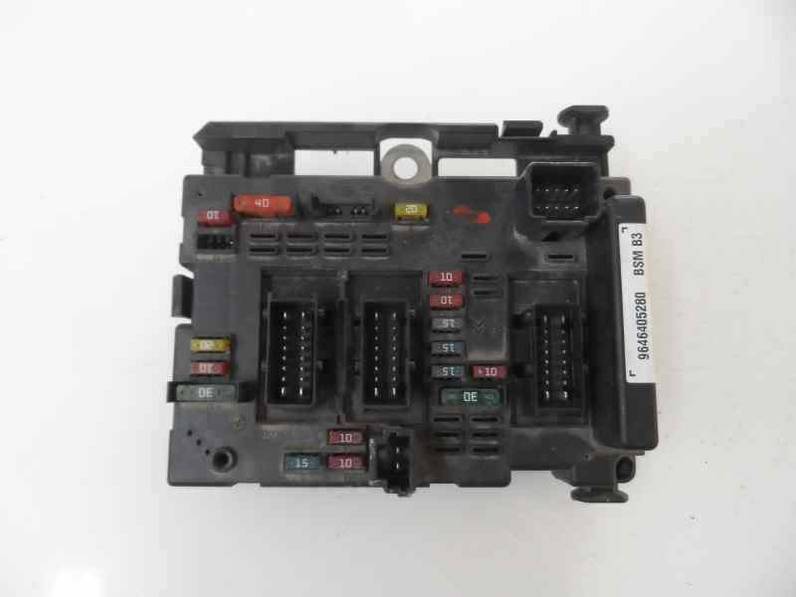 CAJA RELES FUSIBLES CITROEN XSARA BERLINA 1997