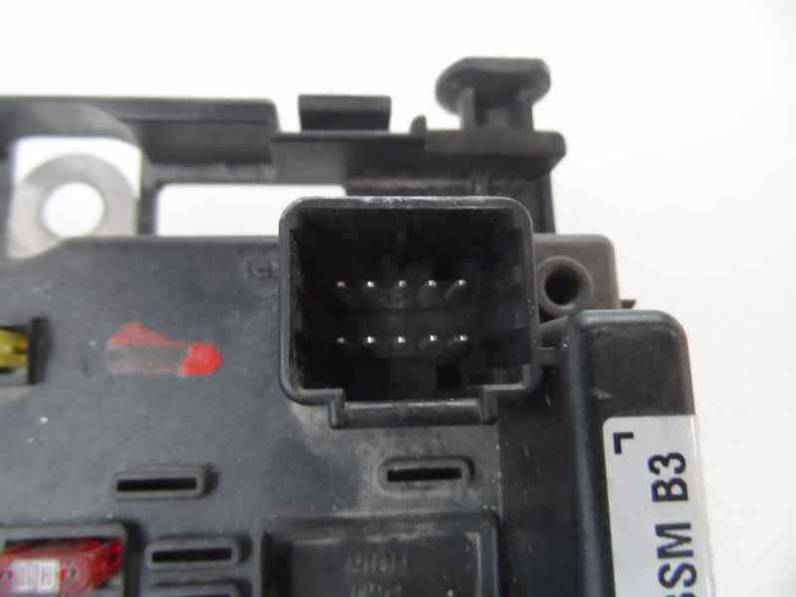 CAJA RELES FUSIBLES CITROEN XSARA BERLINA 1997