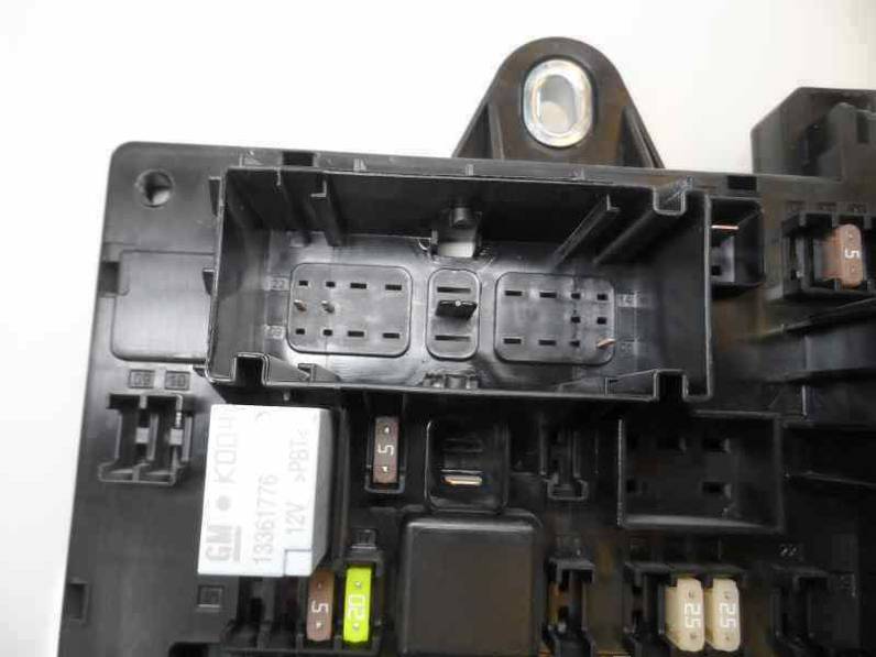 CAJA RELES FUSIBLES OPEL ASTRA J LIM 2014 1.7 16V CDTI (110 CV)