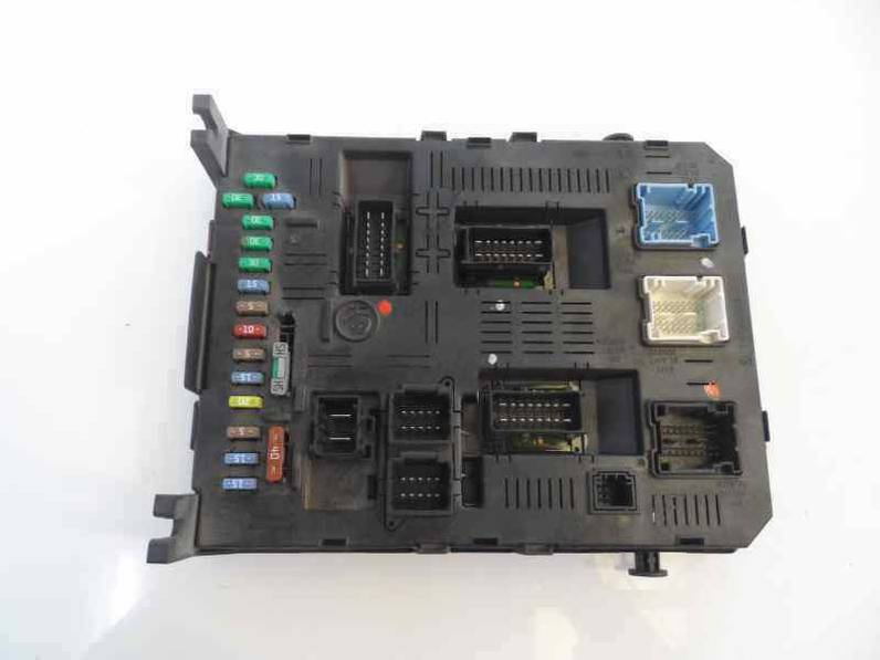 CAJA RELES FUSIBLES CITROEN C5 BERLINA 2007 2.0 HDI (136 CV)