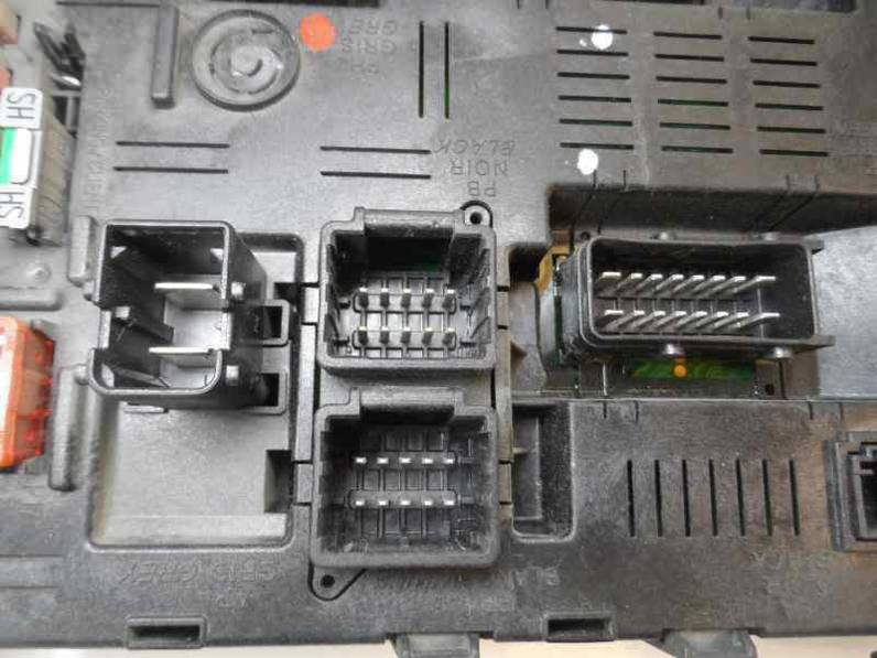 CAJA RELES FUSIBLES CITROEN C5 BERLINA 2007 2.0 HDI (136 CV)