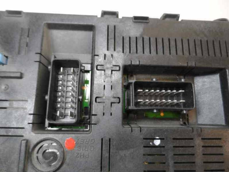 CAJA RELES FUSIBLES CITROEN C5 BERLINA 2007 2.0 HDI (136 CV)