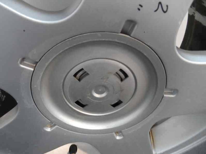 LLANTA VOLKSWAGEN GOLF IV BERLINA 2000 1.9 TDI (101 CV)