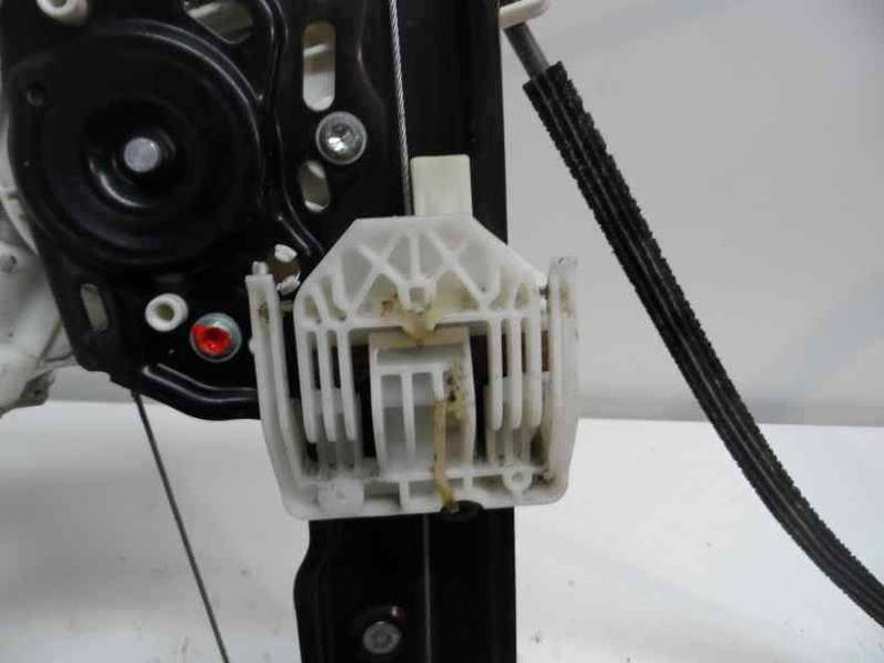 ELEVALUNAS DELANTERO IZQUIERDO BMW SERIE 1 BERLINA 2006 2.0 TURBODIESEL (143 CV)