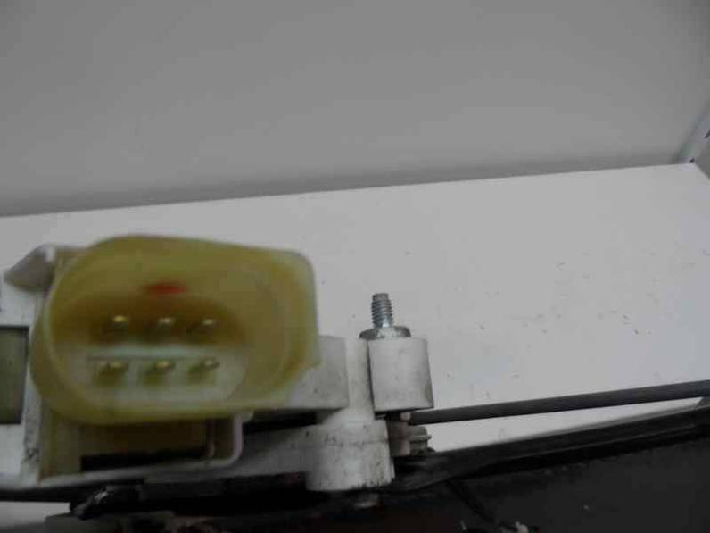 ELEVALUNAS DELANTERO IZQUIERDO BMW SERIE 1 BERLINA 2006 2.0 TURBODIESEL (143 CV)