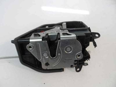 CERRADURA PUERTA DELANTERA IZQUIERDA BMW SERIE 1 BERLINA 2006 2.0 TURBODIESEL (143 CV)