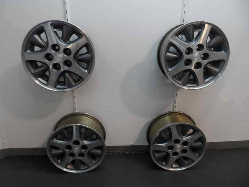 LLANTA CHRYSLER VOYAGER 1996