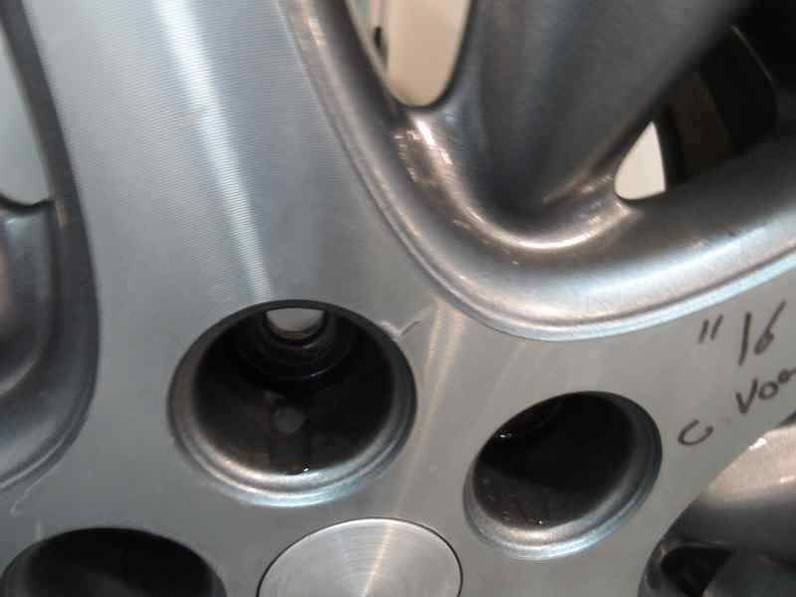 LLANTA CHRYSLER VOYAGER 1996