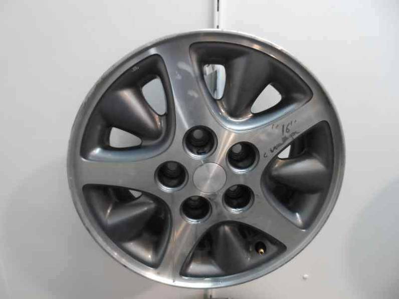 LLANTA CHRYSLER VOYAGER 1996