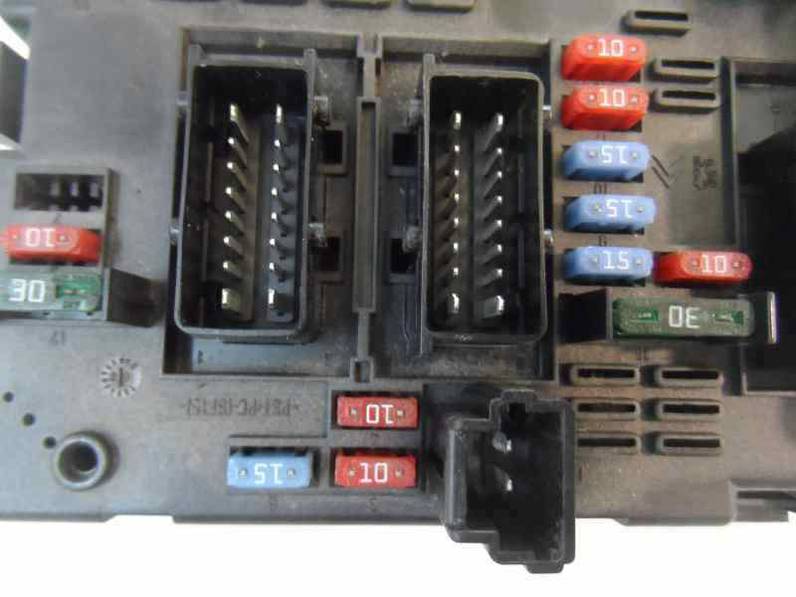 CAJA RELES FUSIBLES CITROEN XSARA PICASSO 2009 1.6 16V HDI (90 CV)