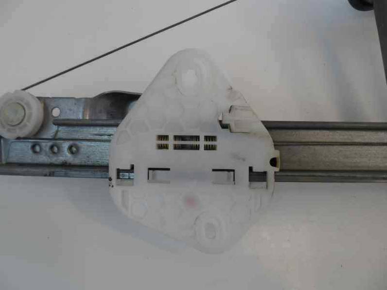 ELEVALUNAS DELANTERO DERECHO DACIA LOGAN 2006 1.4 (75 CV)