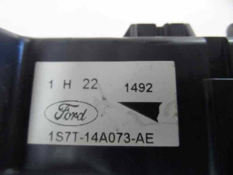 CAJA RELES FUSIBLES FORD MONDEO BERLINA 2001 2.0 TDCI TD (116 CV)