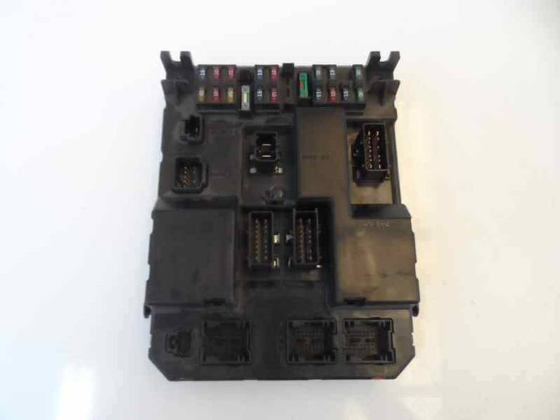 CAJA RELES FUSIBLES PEUGEOT 307 2004 2.0 HDI (90 CV)
