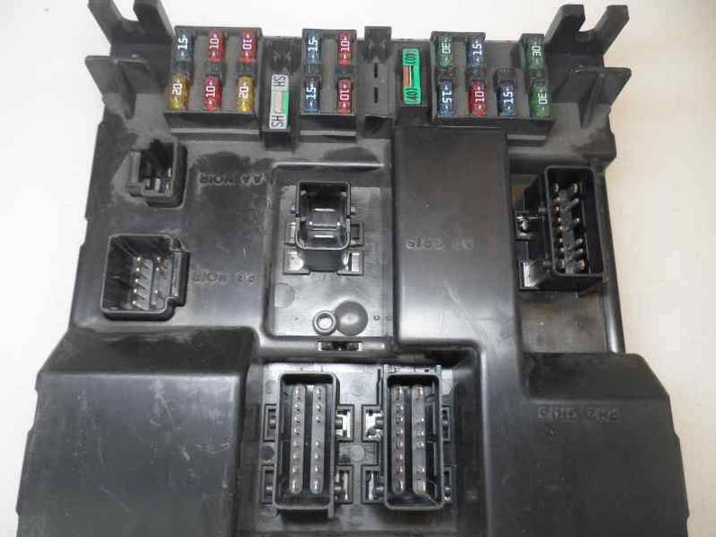 CAJA RELES FUSIBLES PEUGEOT 307 2004 2.0 HDI (90 CV)
